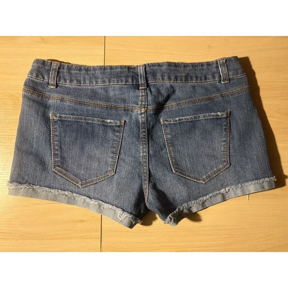 jean short by celebrity pink size 11